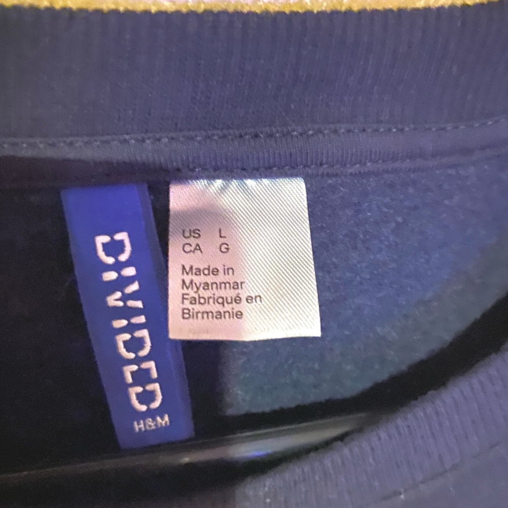 Sweatshirt - Picture 4 of 5